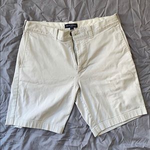 J. Crew size 31 flex khaki white shorts